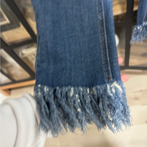 Judy Blue Cropped Frayed Jeans Hem Relaxed I'm So Frayed Mid-Rise Straight denim - Picture 5 of 12